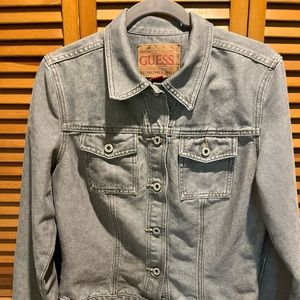 54. WOMENS GUESS XL DETAIL DENIM JACKET